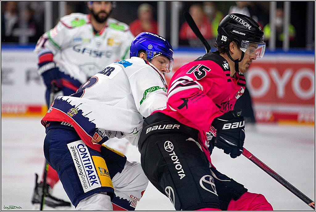 PENNY DEL; Koelner Haie- Eisbaeren Berlin; Koeln, 16.10.2022